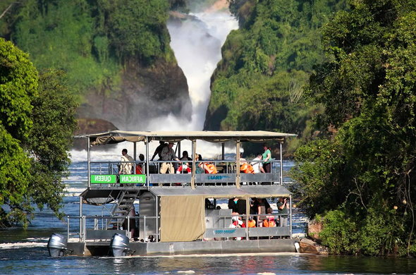 Boat cruise safaris in Uganda national parks