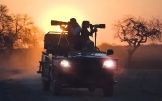 Night game drives safari in Uganda